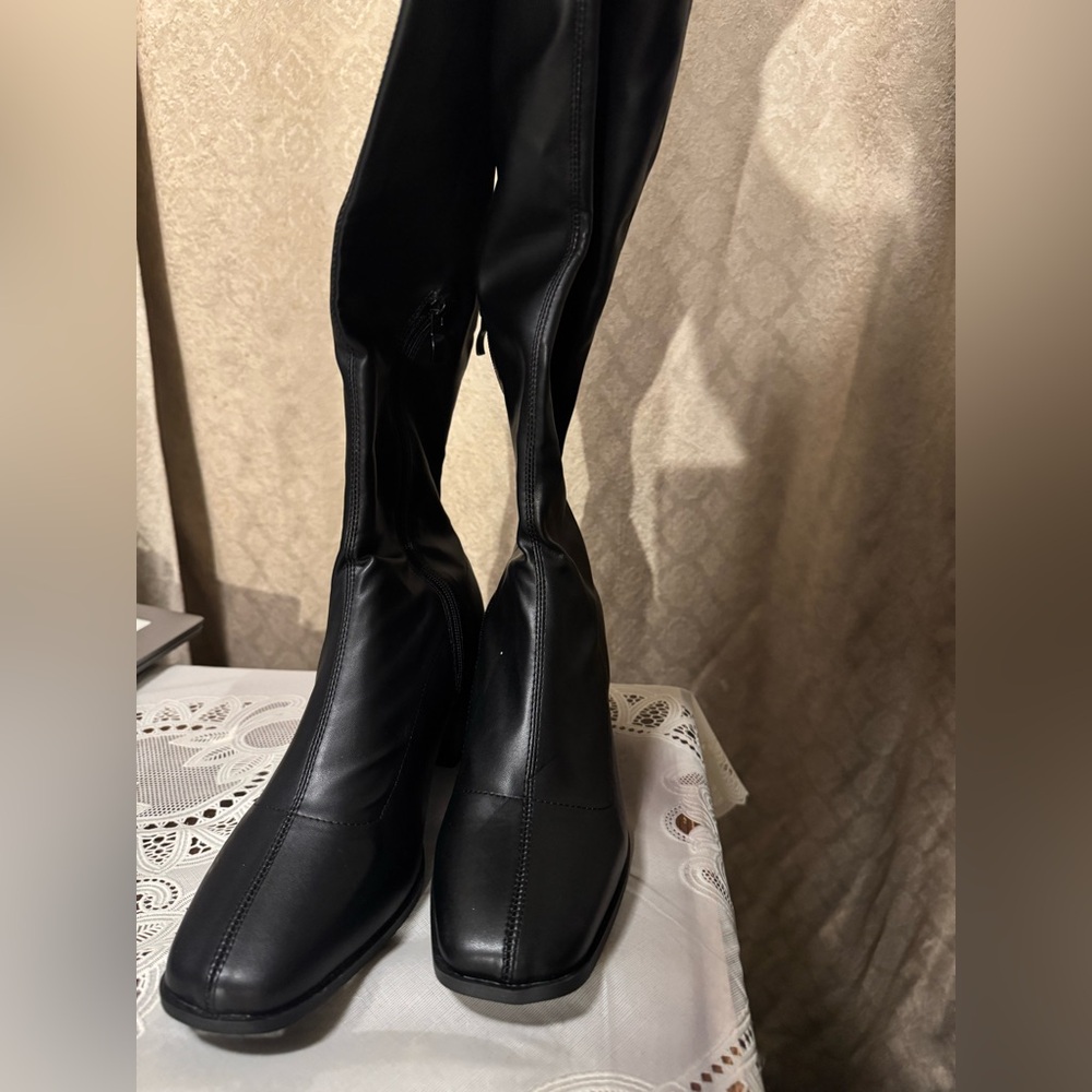 New boot black